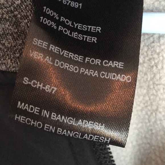 Umbro Boys Jacket. Excellent shape! - Picture 2 of 3